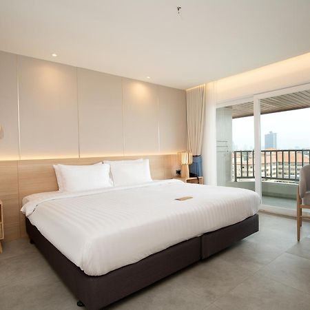 Jomtien Thani Hotel Bagian luar foto