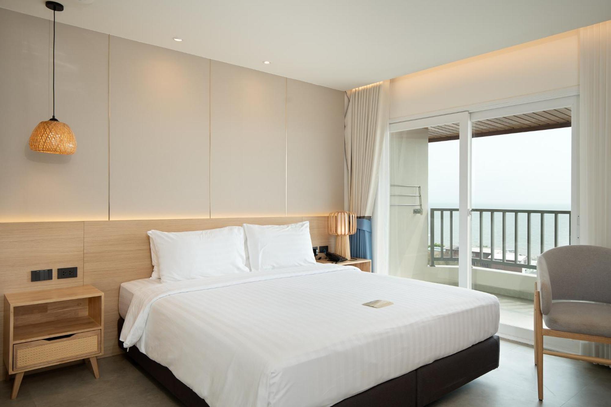 Jomtien Thani Hotel Bagian luar foto