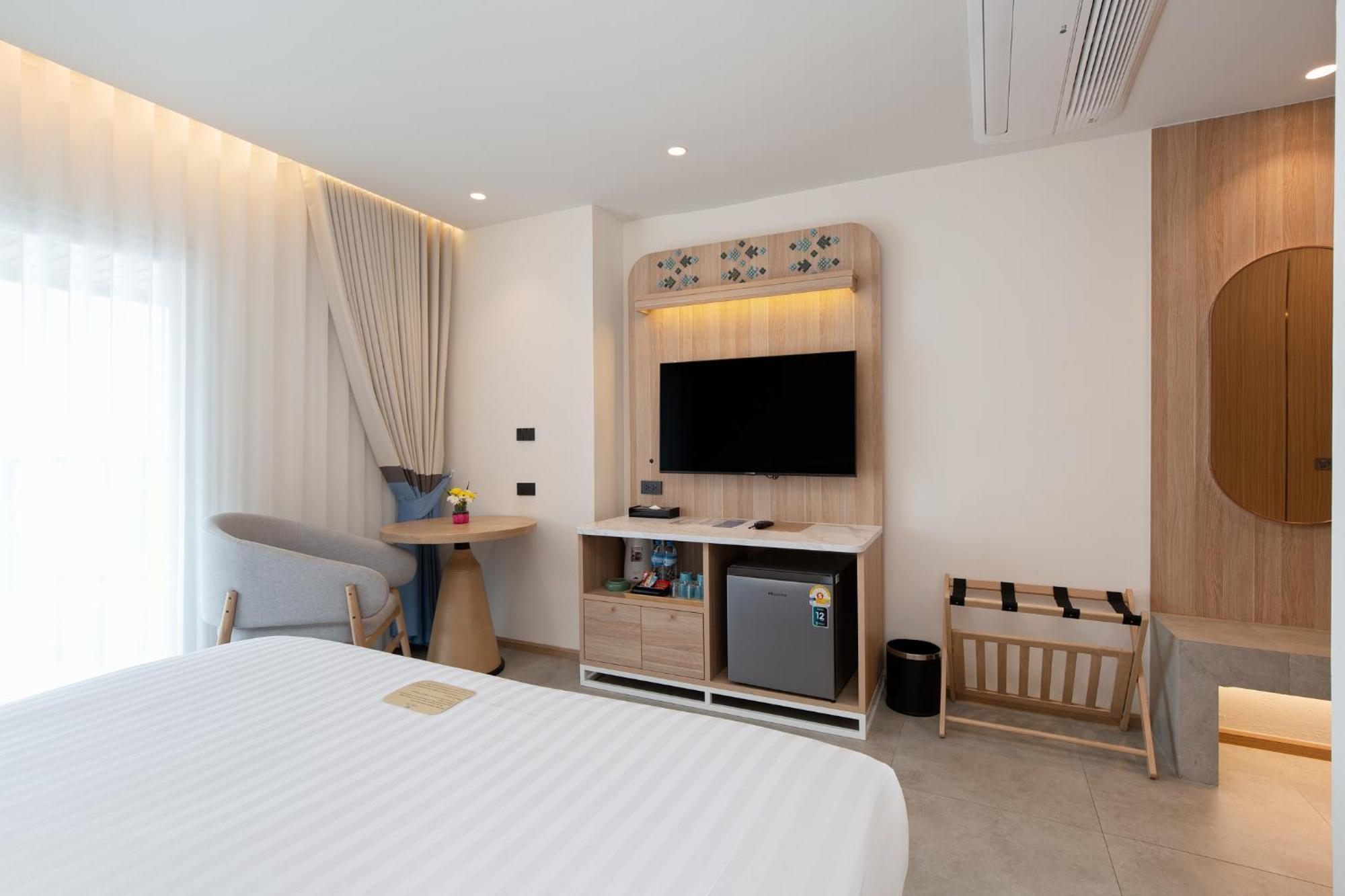 Jomtien Thani Hotel Bagian luar foto