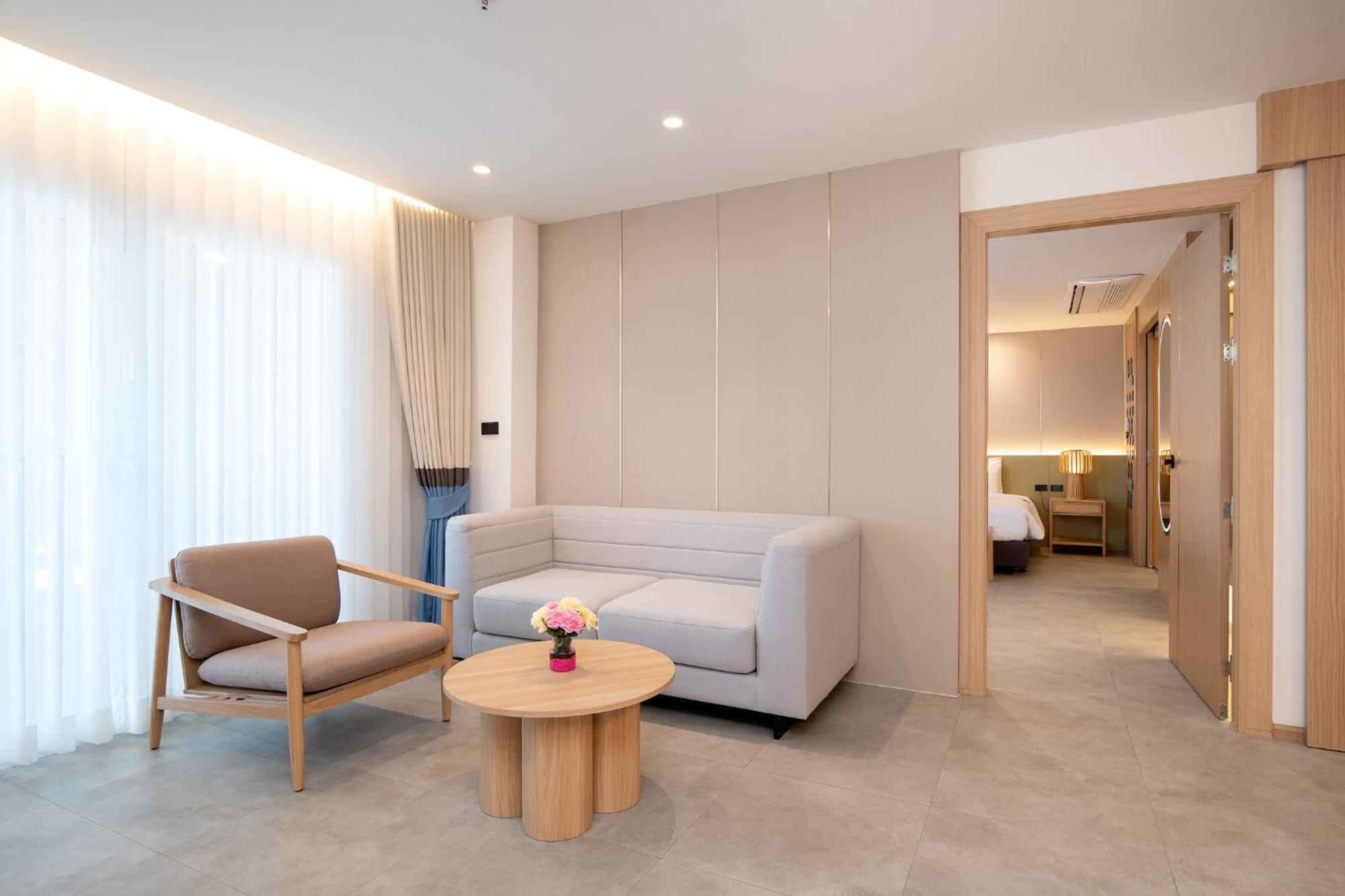 Jomtien Thani Hotel Bagian luar foto
