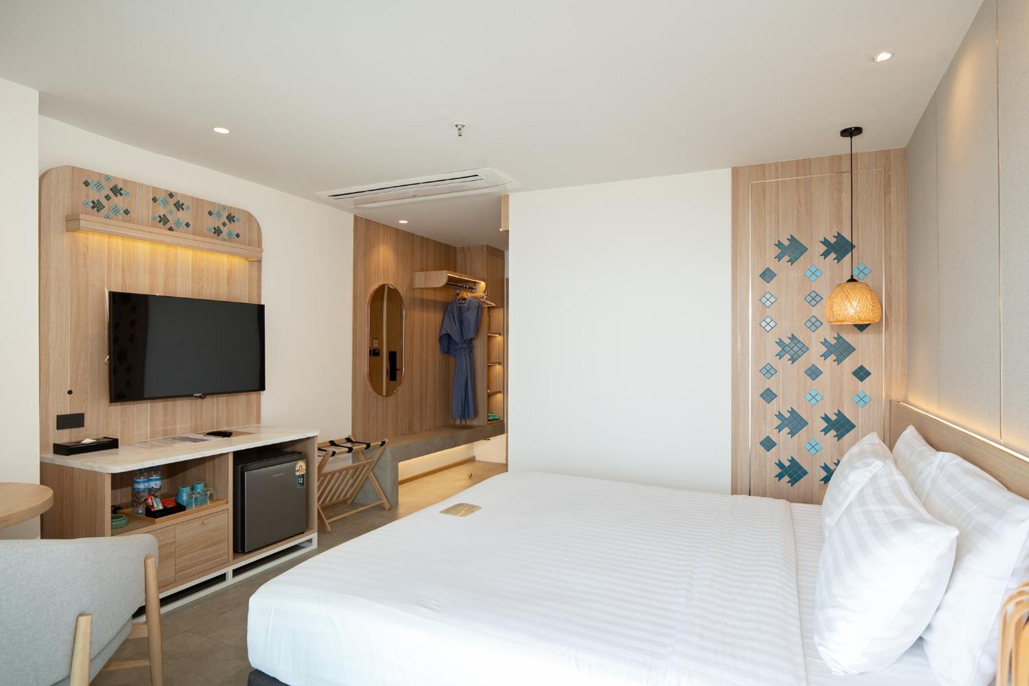 Jomtien Thani Hotel Bagian luar foto