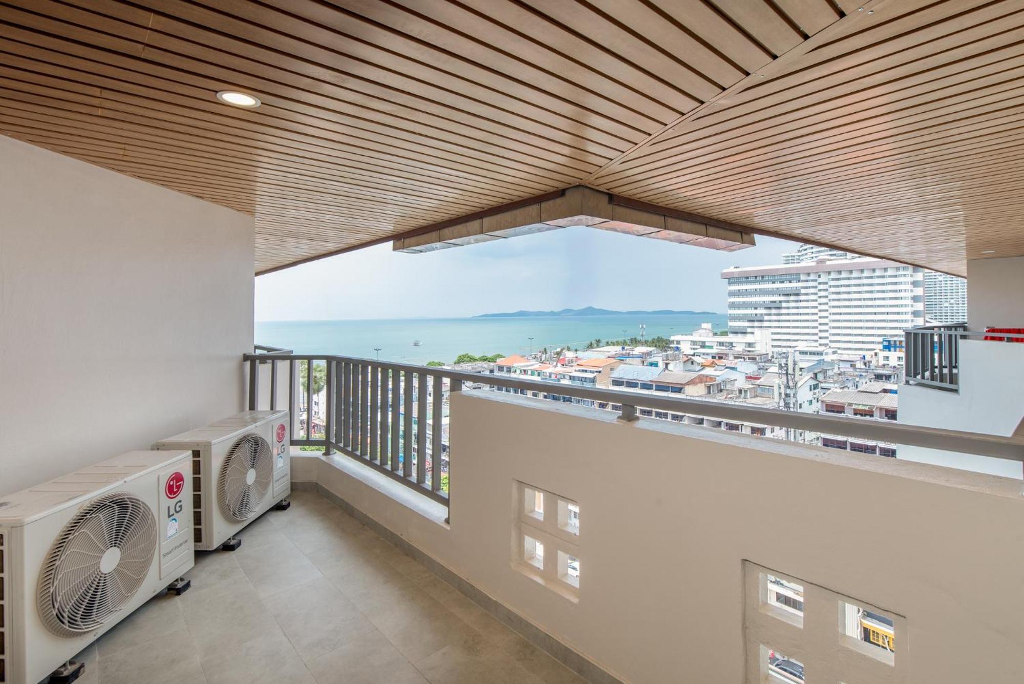 Jomtien Thani Hotel Bagian luar foto