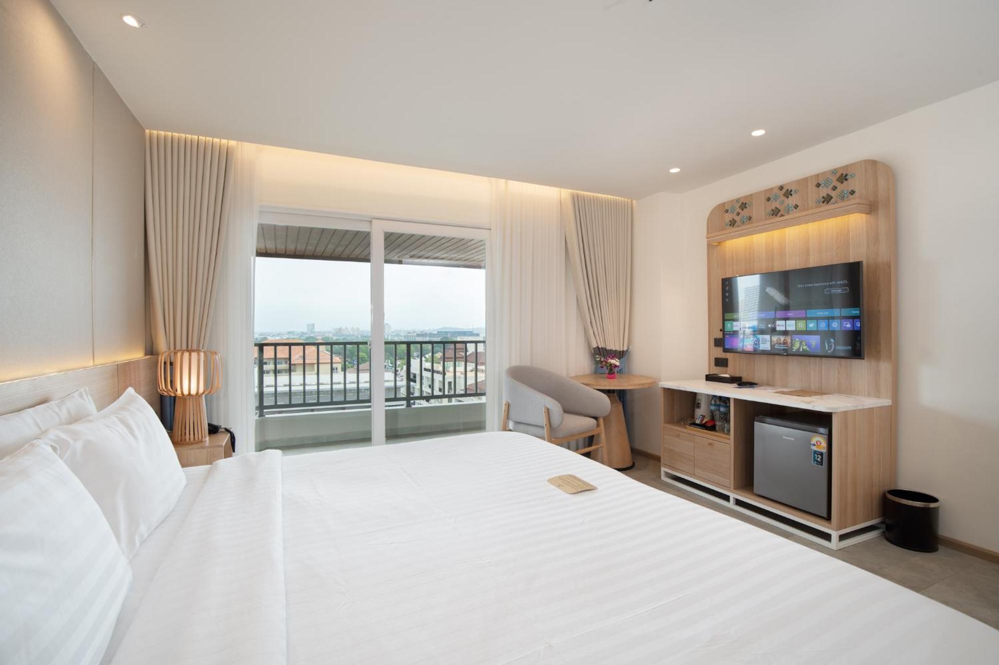 Jomtien Thani Hotel Bagian luar foto