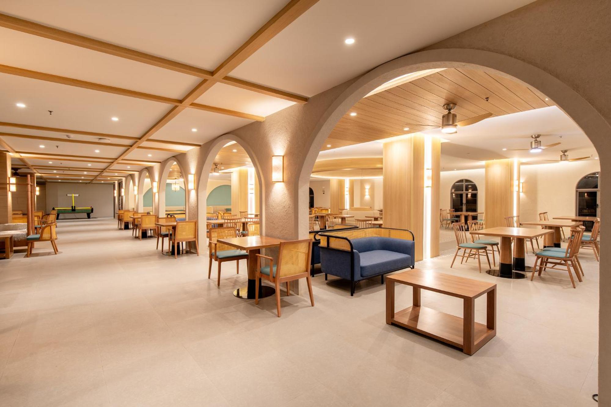Jomtien Thani Hotel Bagian luar foto
