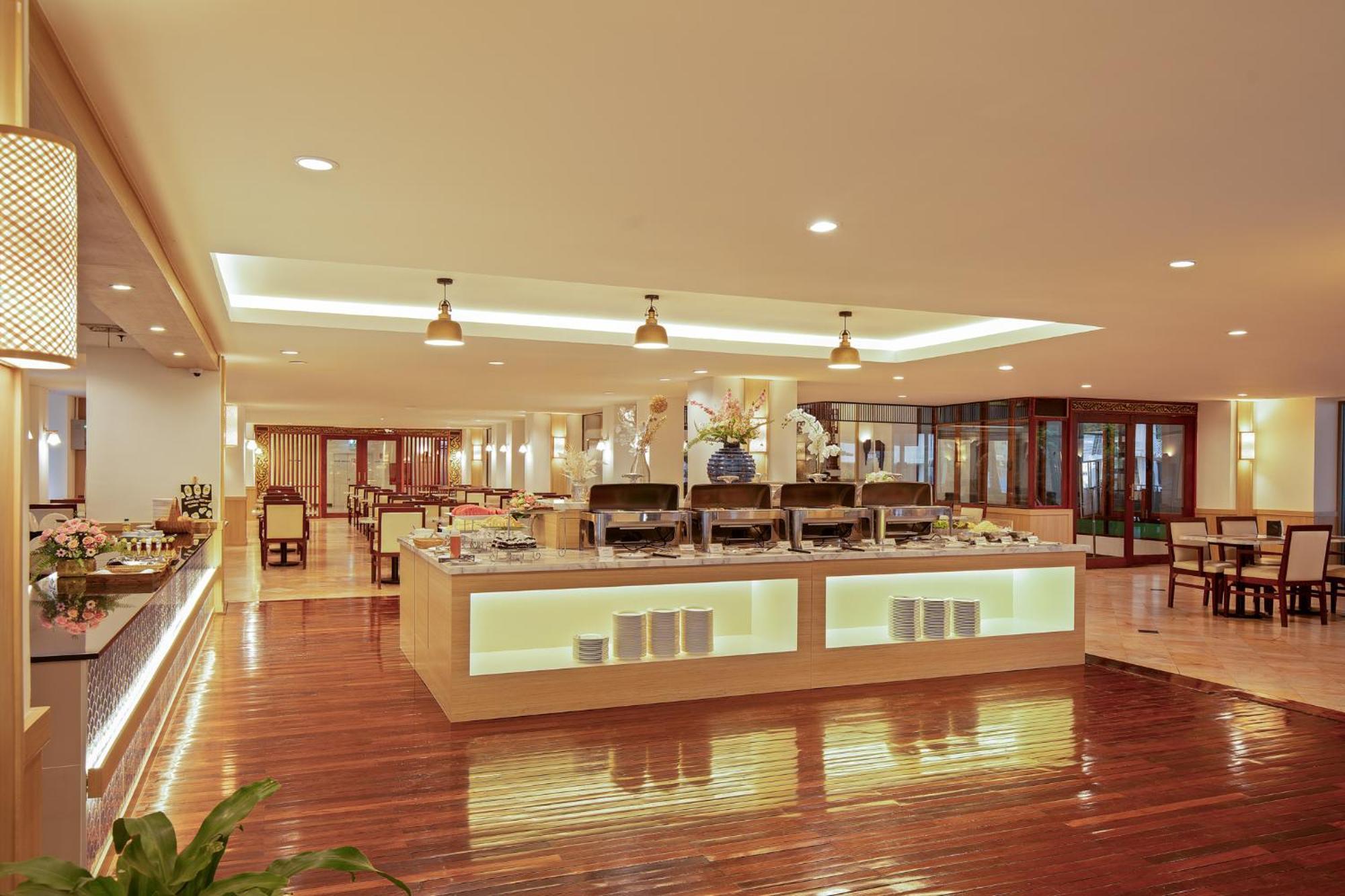 Jomtien Thani Hotel Bagian luar foto