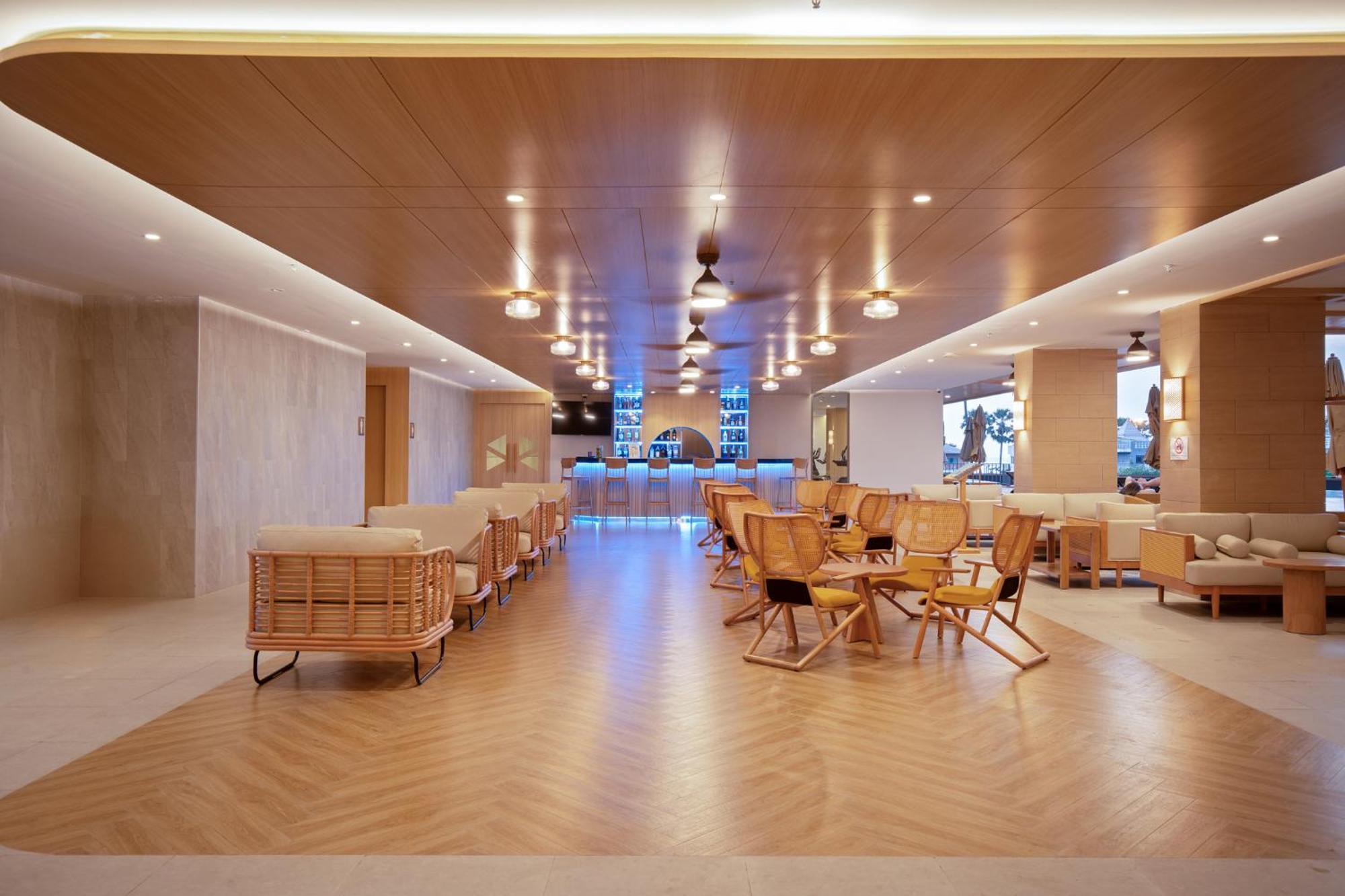 Jomtien Thani Hotel Bagian luar foto
