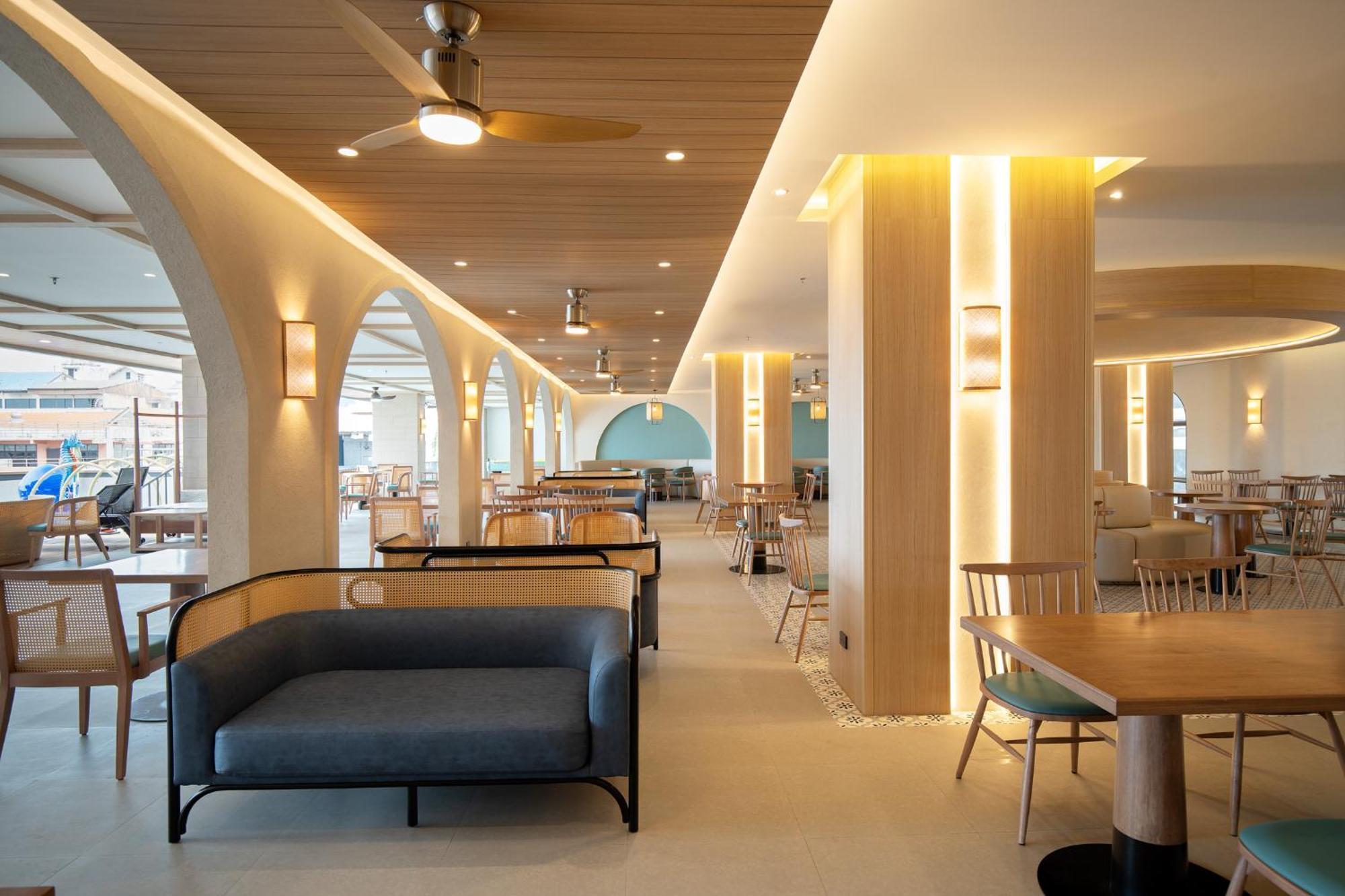 Jomtien Thani Hotel Bagian luar foto
